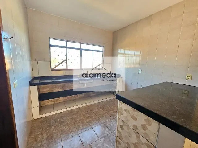 Casa 3 quartos e 1 banheiro, para alugar, no bairro VILA SÃO PEDRO em Jacarezinho