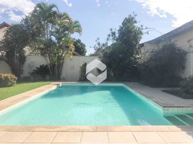 Casa com 1000m² 4 quartos e 7 banheiros, à venda, no bairro Barra da Tijuca em Rio de Janeiro
