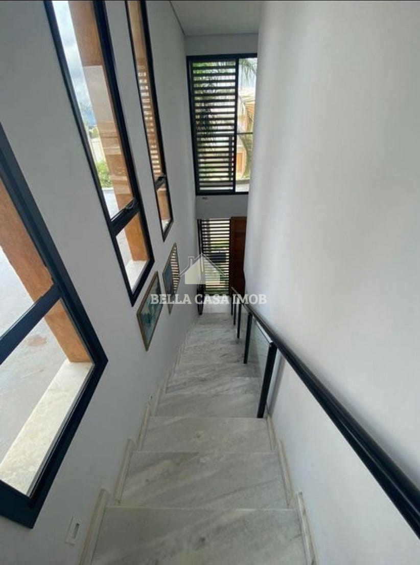 Casa à venda e aluguel com 3 quartos, 298m² - Foto 11