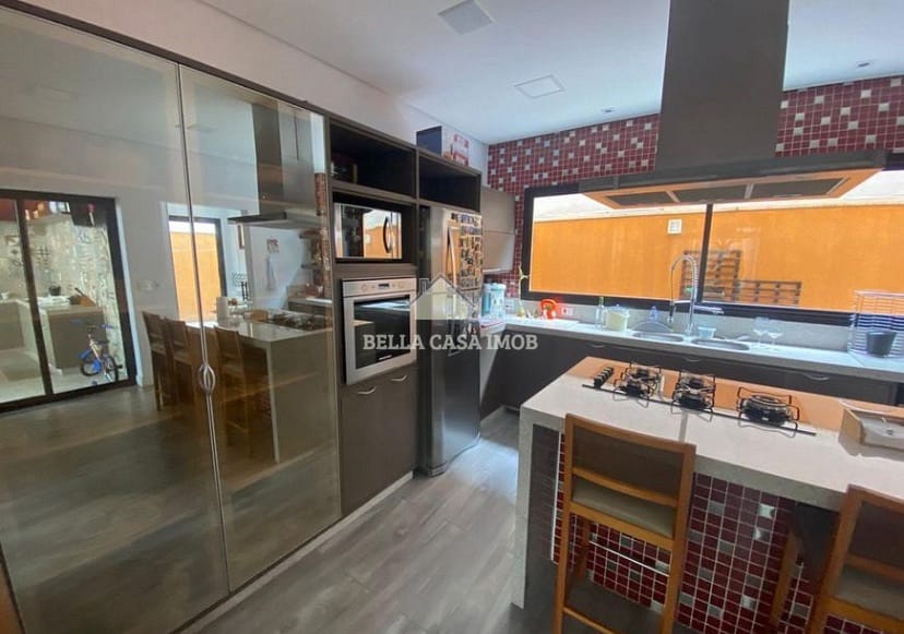 Casa à venda e aluguel com 3 quartos, 298m² - Foto 16