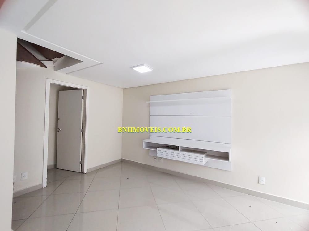 Casa à venda com 3 quartos, 110m² - Foto 2