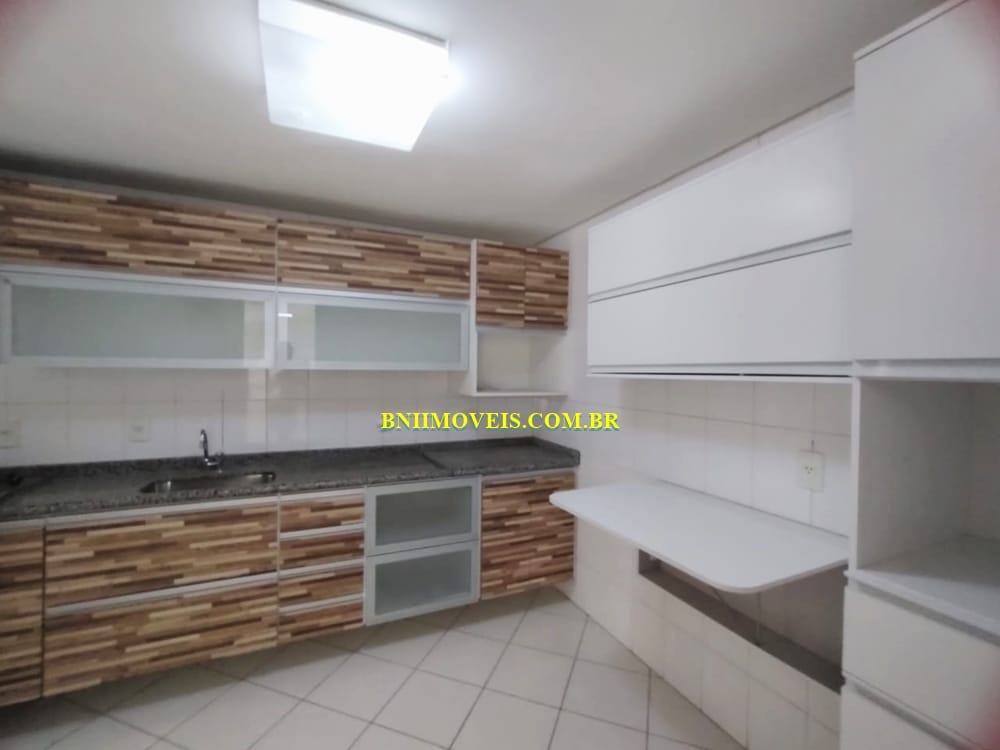 Casa à venda com 3 quartos, 110m² - Foto 3