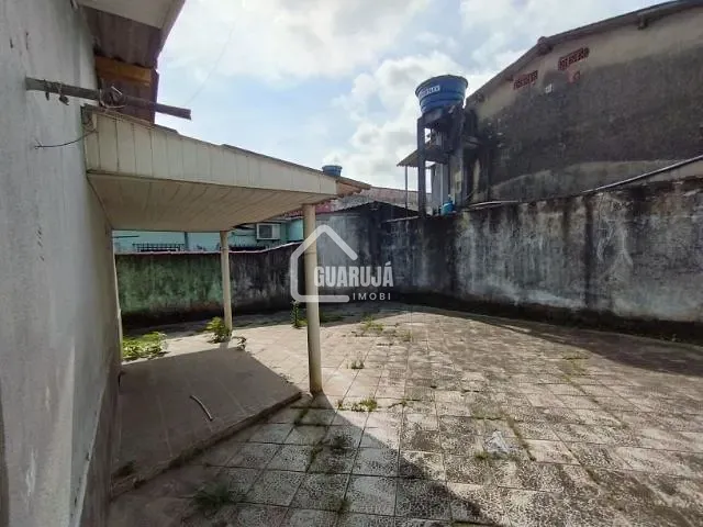 Casa com 250m² 3 quartos e 1 banheiro, à venda, no bairro Vila Áurea (Vicente de Carvalho) em Guarujá