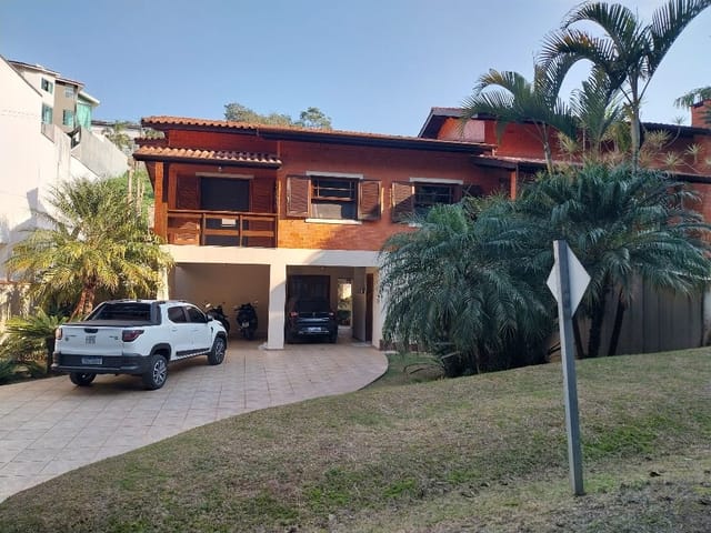 Casa 4 quartos e 4 banheiros, à venda, no bairro Parque dos Lagos em Mogi das Cruzes