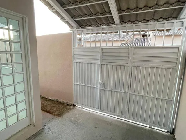 Casa com 250m² 2 quartos e 1 banheiro, à venda, no bairro Chácaras Brasil A em Valparaíso de Goiás