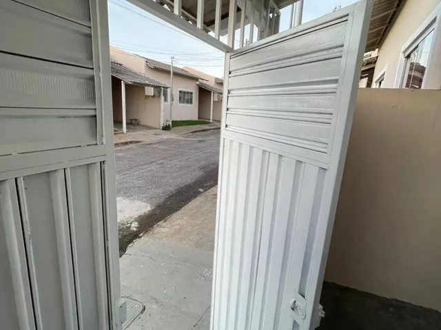 Casa com 250m² 2 quartos e 1 banheiro, à venda, no bairro Chácaras Brasil A em Valparaíso de Goiás