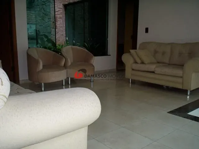 Casa com 398m² 3 quartos e 1 banheiro, à venda, no bairro Santa Maria em São Caetano do Sul