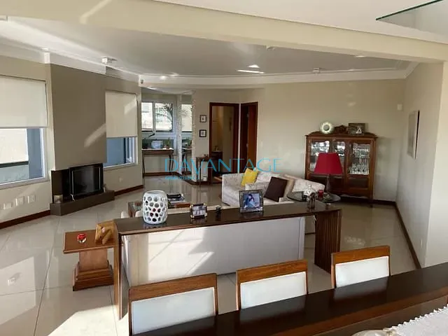 Casa com 470m² 4 quartos e 5 banheiros, à venda, no bairro Genesis I - Alphaville em Santana de Parnaíba