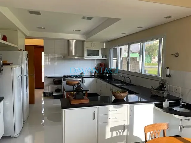 Casa com 470m² 4 quartos e 5 banheiros, à venda, no bairro Genesis I - Alphaville em Santana de Parnaíba