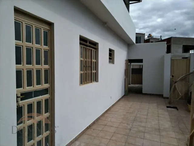 Casa com 161m² 2 quartos e 1 banheiro, à venda, no bairro Cidade Nova em Santana do Paraíso