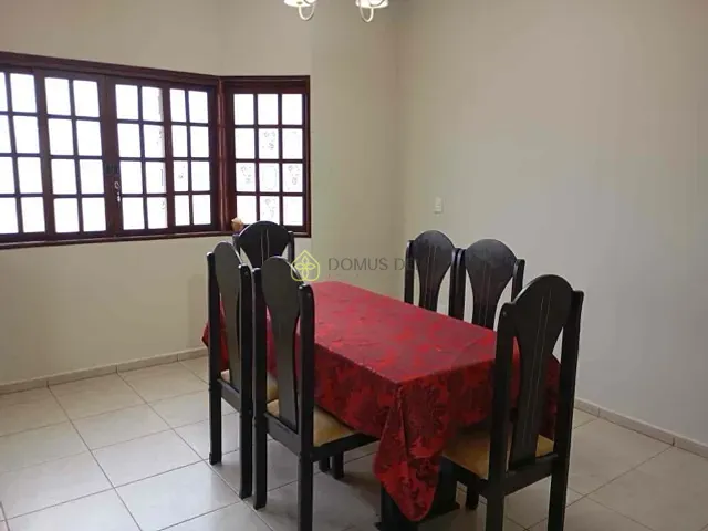 Casa com 400m² 3 quartos e 4 banheiros, à venda, no bairro Centro em Liberdade