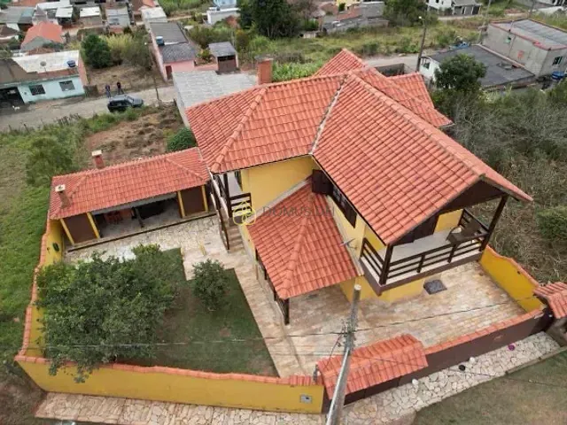 Casa com 400m² 3 quartos e 4 banheiros, à venda, no bairro Centro em Liberdade