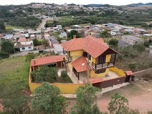 Casa com 400m² 3 quartos e 4 banheiros, à venda, no bairro Centro em Liberdade