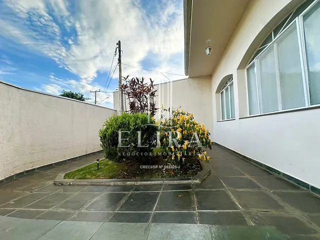 Casa com 583m² 3 quartos e 4 banheiros, à venda, no bairro Parque Novo Mundo em Americana
