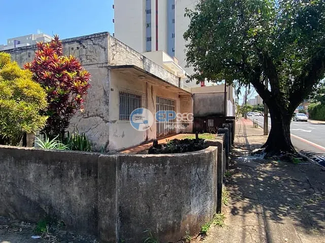 Casa com 439m² 3 quartos e 2 banheiros, à venda, no bairro Centro em Londrina