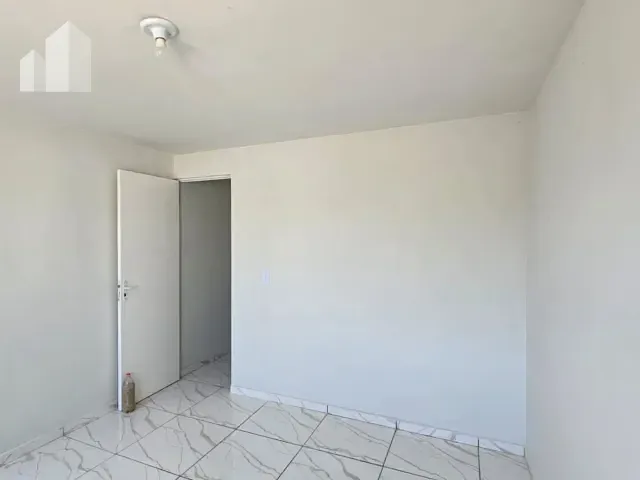Casa com 45m² 1 quarto e 1 banheiro, à venda, no bairro Palhada em Nova Iguaçu