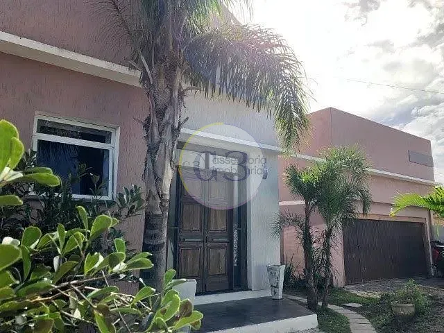Casa 3 quartos e 5 banheiros, à venda, no bairro São Gonçalo em Pelotas