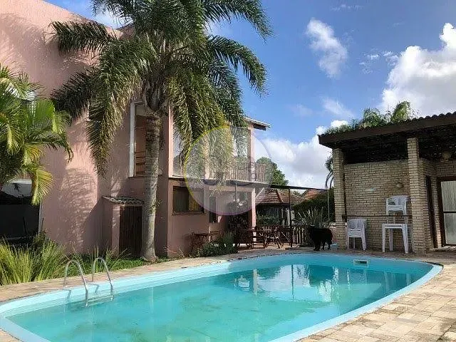 Casa 3 quartos e 5 banheiros, à venda, no bairro São Gonçalo em Pelotas