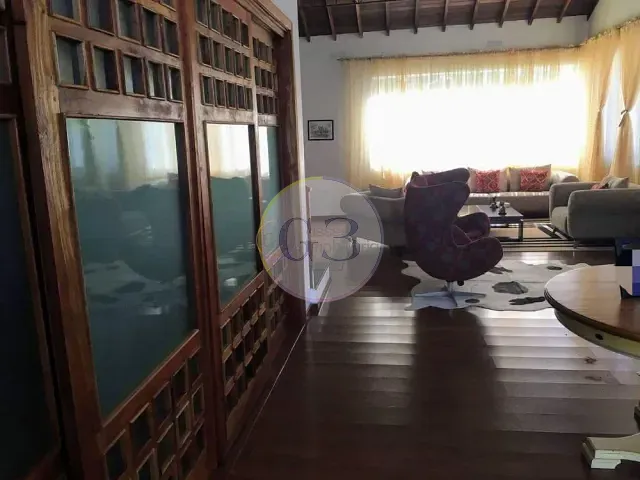 Casa 3 quartos e 5 banheiros, à venda, no bairro São Gonçalo em Pelotas