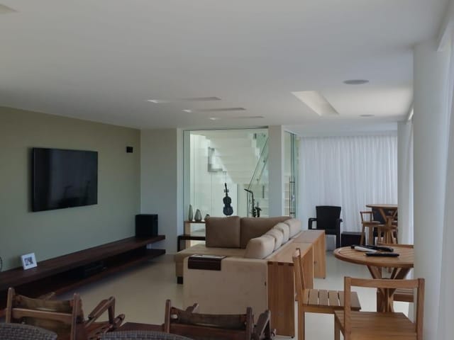 Casa com 450m² 4 quartos e 3 banheiros, à venda, no bairro Piratininga em Niterói