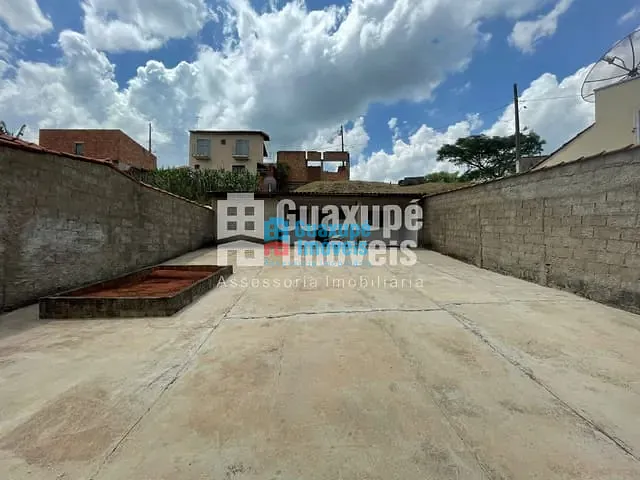 Casa com 67m², à venda, no bairro Bela Vista em Guaxupé