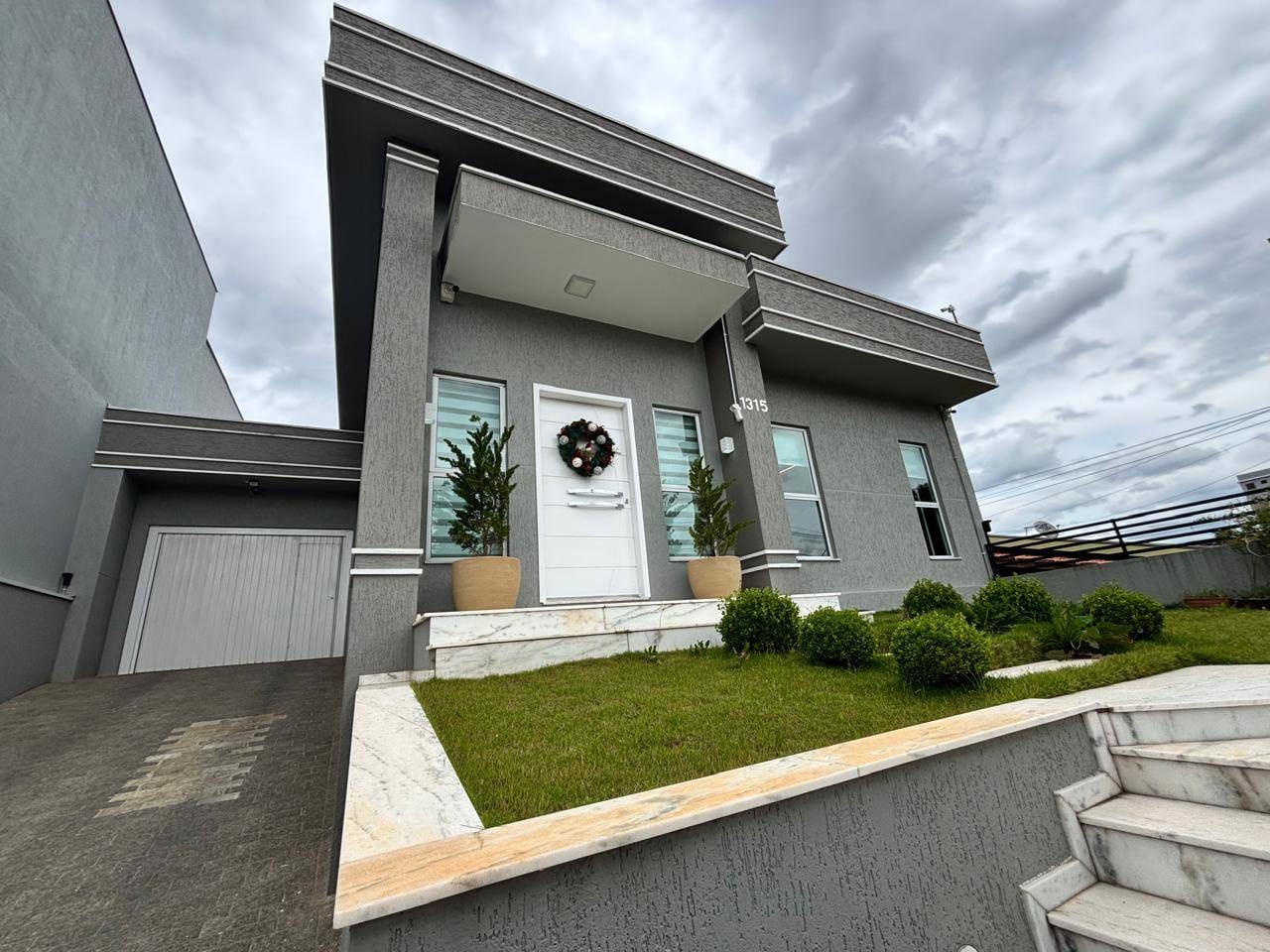 Casa, 3 quartos, 243 m² - Foto 1