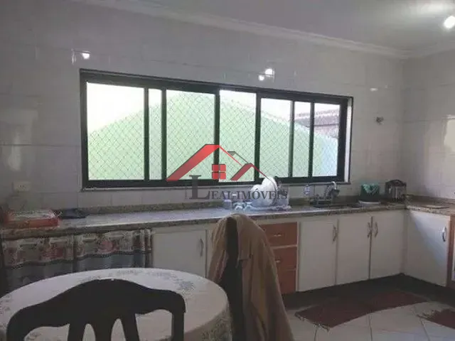Casa com 201m² 3 quartos e 3 banheiros, à venda, no bairro Vila Gilda em Santo André