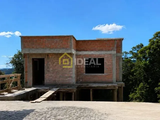 Casa 3 quartos e 1 banheiro, à venda, no bairro São Cristóvão em Concórdia