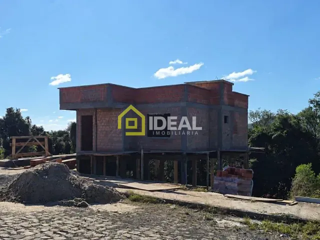 Casa 3 quartos e 1 banheiro, à venda, no bairro São Cristóvão em Concórdia