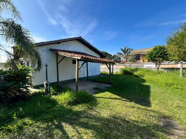Casa com 450m² 3 quartos e 1 banheiro, à venda, no bairro Ingleses do Rio Vermelho em Florianópolis