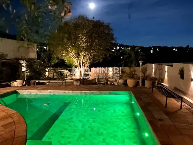 Casa 4 quartos e 7 banheiros, à venda, no bairro Alphaville em Santana de Parnaíba