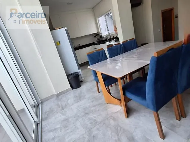 Casa com 105m² 5 quartos e 3 banheiros, à venda, no bairro Penha de França em São Paulo