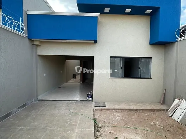 Casa 3 quartos e 2 banheiros, à venda, no bairro Parque Trindade III em Aparecida de Goiânia