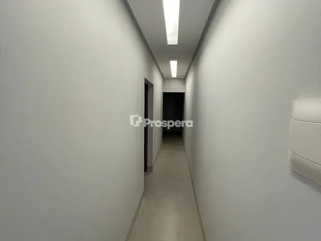 Casa 3 quartos e 2 banheiros, à venda, no bairro Parque Trindade III em Aparecida de Goiânia