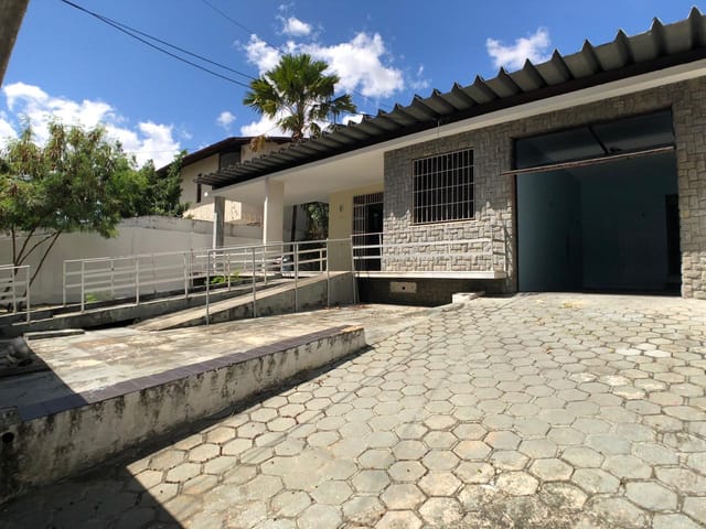 Casa com 511m² 3 quartos e 4 banheiros, à venda, no bairro Parquelândia em Fortaleza