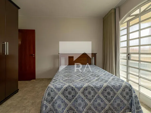 Casa com 270m² 4 quartos e 1 banheiro, à venda, no bairro Guará II em Brasília
