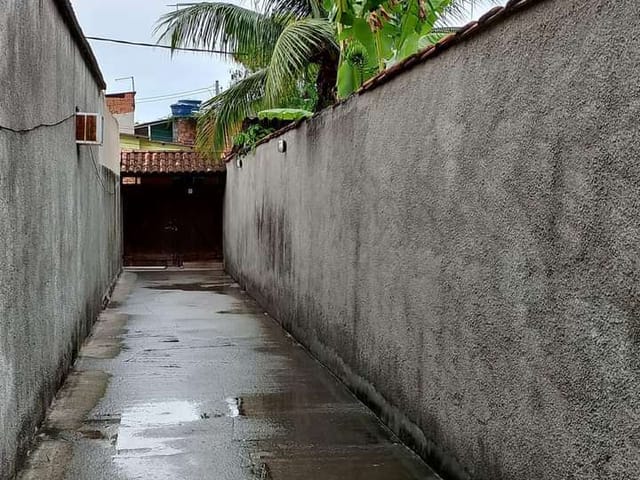 Casa com 300m² 5 quartos e 1 banheiro, à venda, no bairro Recanto em Rio das Ostras