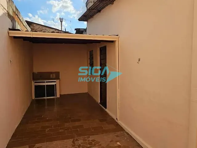 Casa 2 quartos e 1 banheiro, para alugar, no bairro Jardim Yara em Pouso Alegre