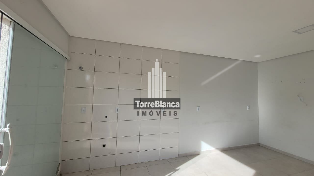 Casa à venda com 3 quartos, 70m² - Foto 4