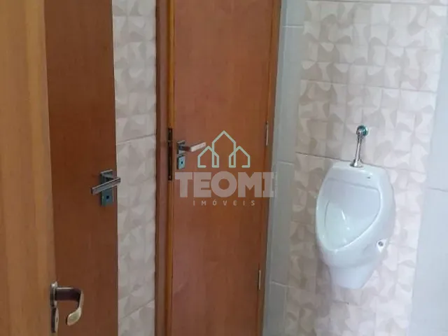 Casa com 300m², à venda, no bairro Residencial Santa Izabel em Taubaté