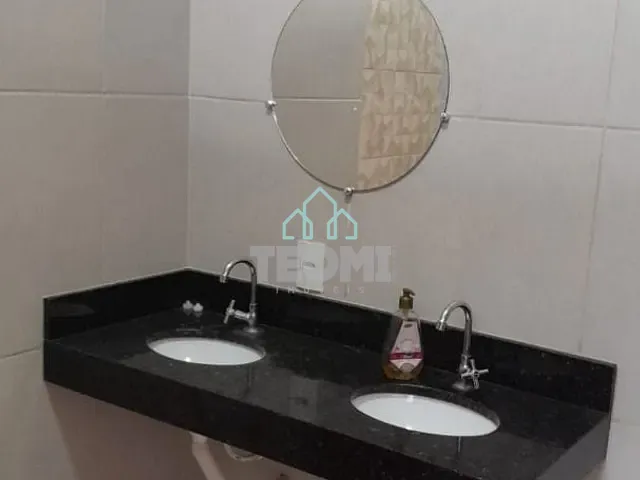 Casa com 300m², à venda, no bairro Residencial Santa Izabel em Taubaté
