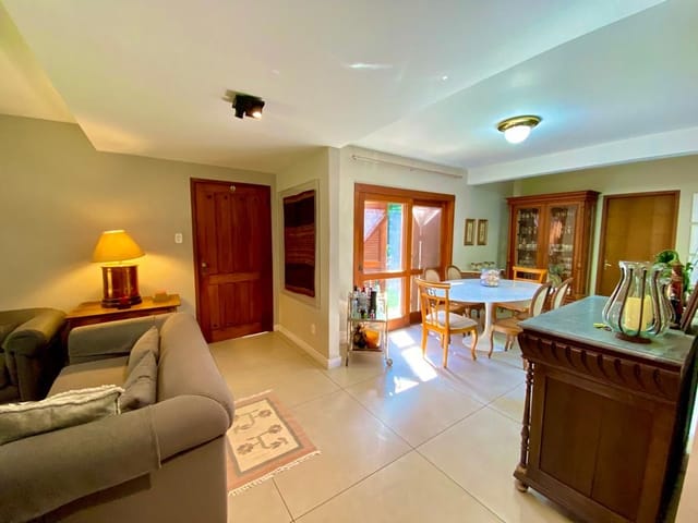 Foto do Casa - Casa com 4 dormitórios à venda por R$ 1.200.000 no Las Acácias em Pelotas/RS | UP Imóveis