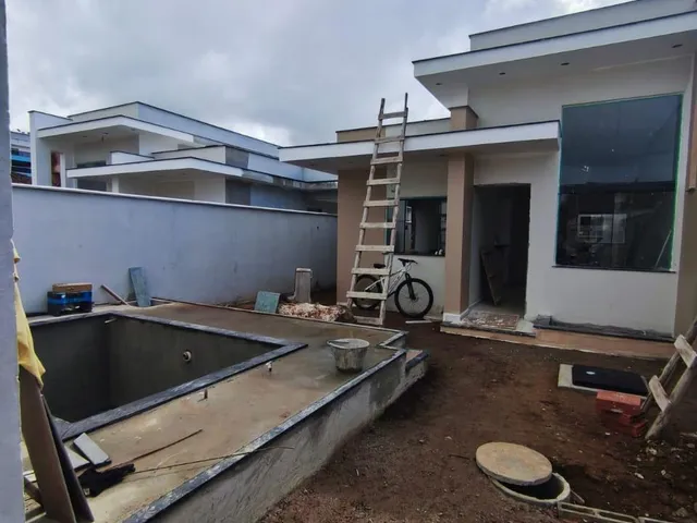 Casa com 85m² 3 quartos e 2 banheiros, à venda, no bairro Extensão do Bosque em Rio das Ostras
