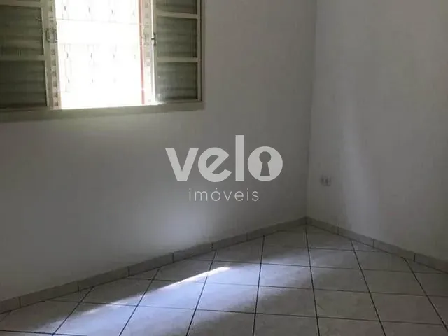 Casa 2 quartos e 2 banheiros, à venda, no bairro Jardim Garcez em Taubaté