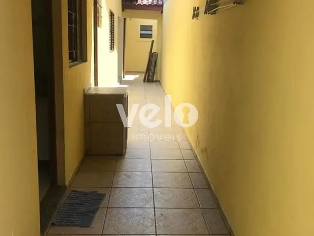 Casa 2 quartos e 2 banheiros, à venda, no bairro Jardim Garcez em Taubaté