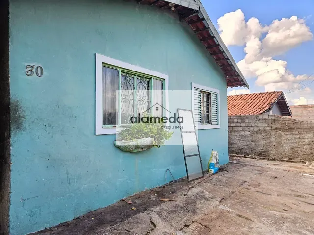 Casa 2 quartos e 1 banheiro, à venda, no bairro SANTA HELENA em Jacarezinho
