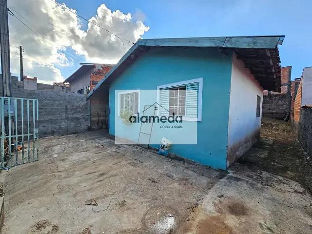 Casa 2 quartos e 1 banheiro, à venda, no bairro SANTA HELENA em Jacarezinho