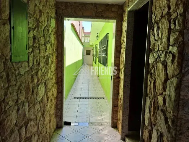 Casa com 240m² 4 quartos e 4 banheiros, para alugar, no bairro Jardim Parque Morumbi em São Paulo
