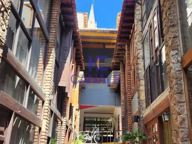 Casa com 74m² 2 quartos e 2 banheiros, à venda, no bairro Laranjeiras em Rio de Janeiro