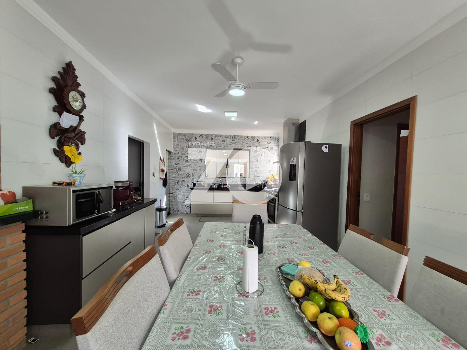 Casa, 3 quartos, 143 m² - Foto 2